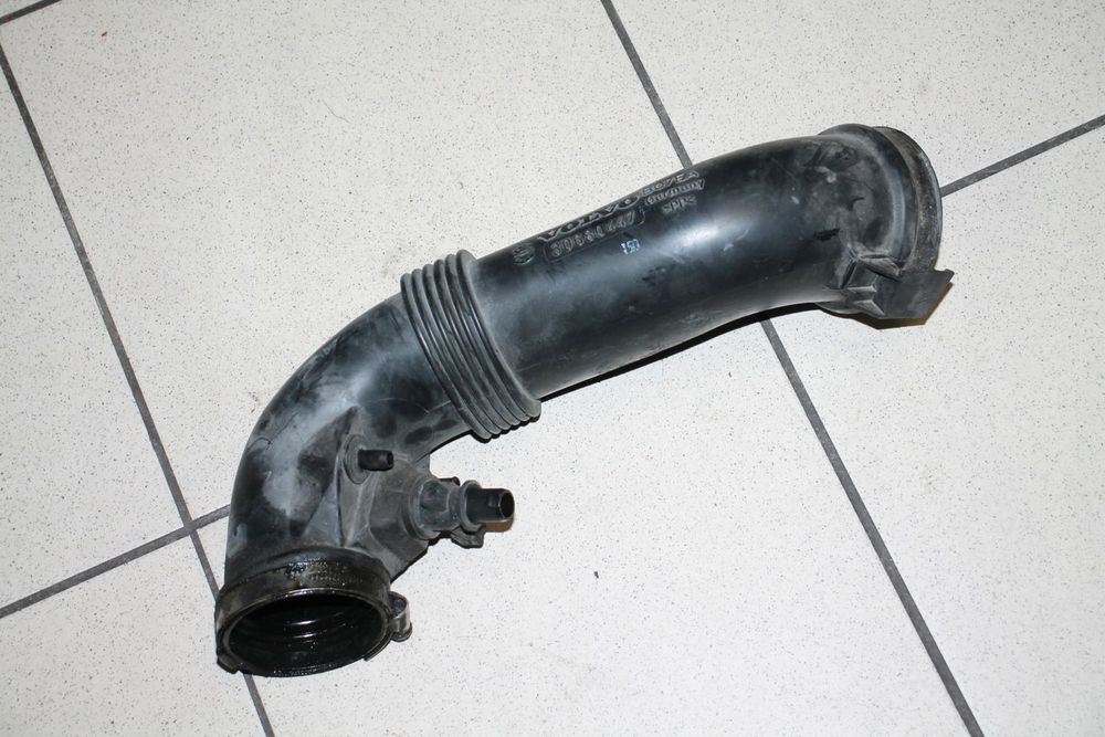 VOLVO V70 S60 2.4 T5 / &quot;R&quot; RURA PRZEWÓD POWIETRZA 30680447