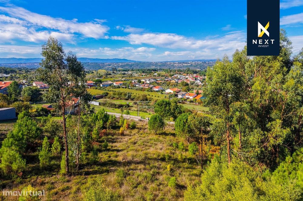 Terreno com vistas, a apenas 15 minutos de Viseu, e com todas as infra