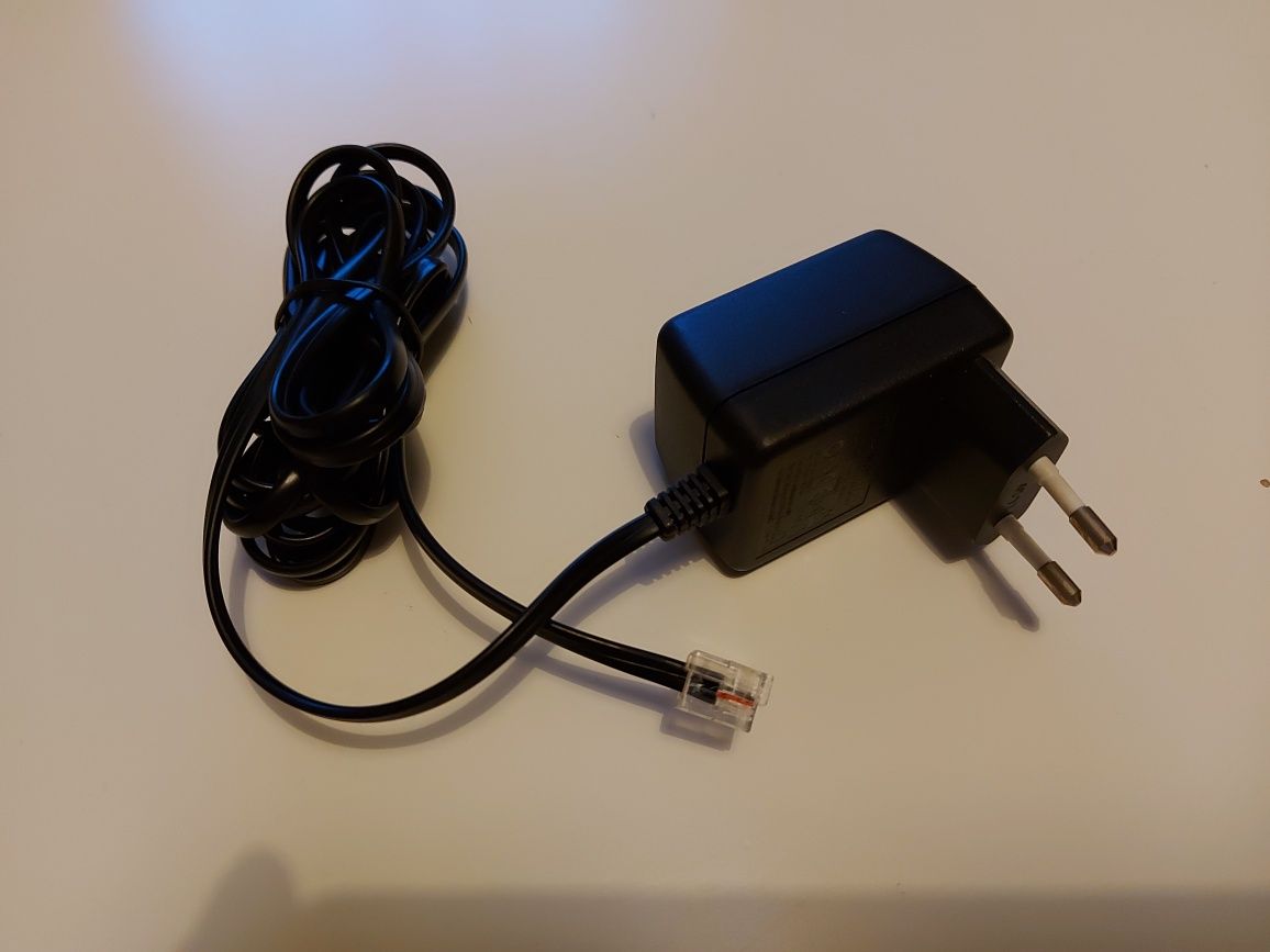 AC adaptor ladowarka
