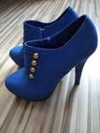 Buty na obcasie niebieskie