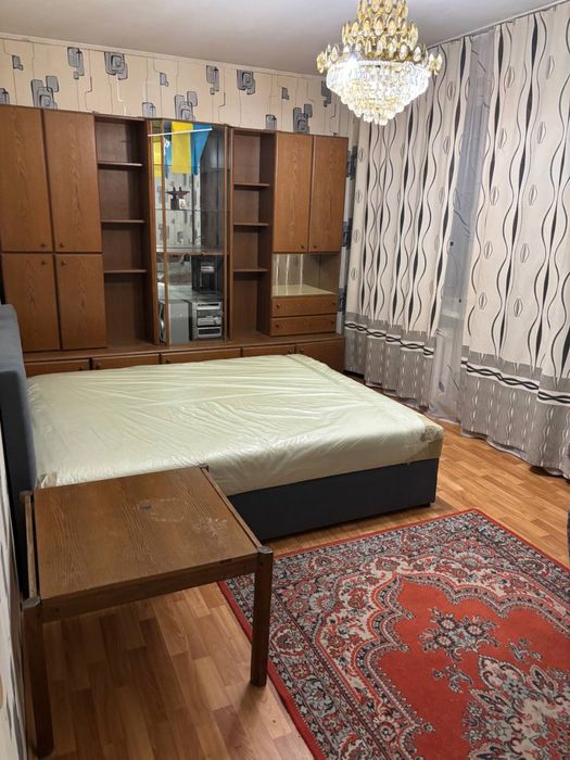 Якуба коласа 13, 3к раздельная, М.Святошин 15мин.