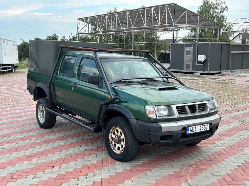 Продам Нісан Навара 4х4
