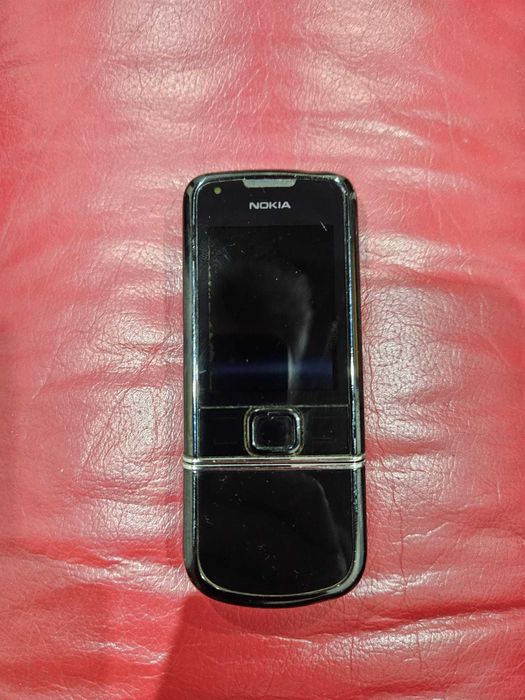 Nokia 8800 – Telemóvel de Luxo (funcional)