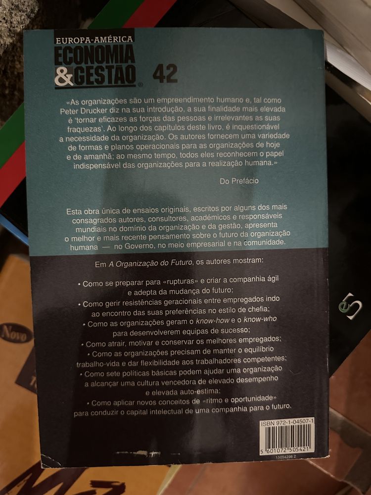 Livro FUNDAÇÃO DRUCKER - A organização do futuro