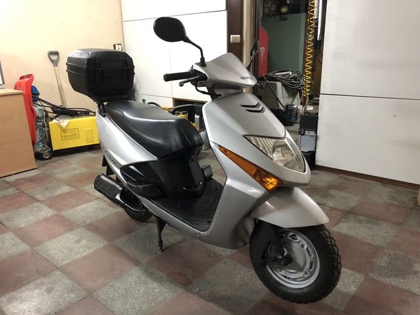 Honda Lead SCV 100 kat.B kufer Givi