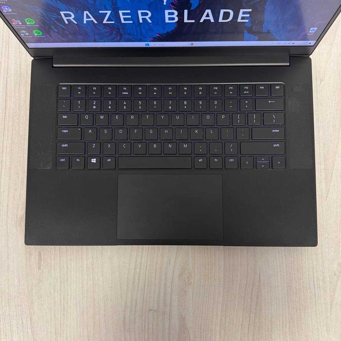 Razer Blade 15 RZ09-0410 2K 165Hz i7-11800H 16GB SSD 256GB RTX 3070