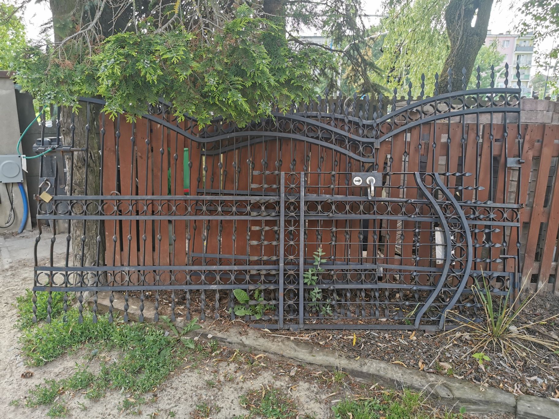 Brama dwuskrzydlowa