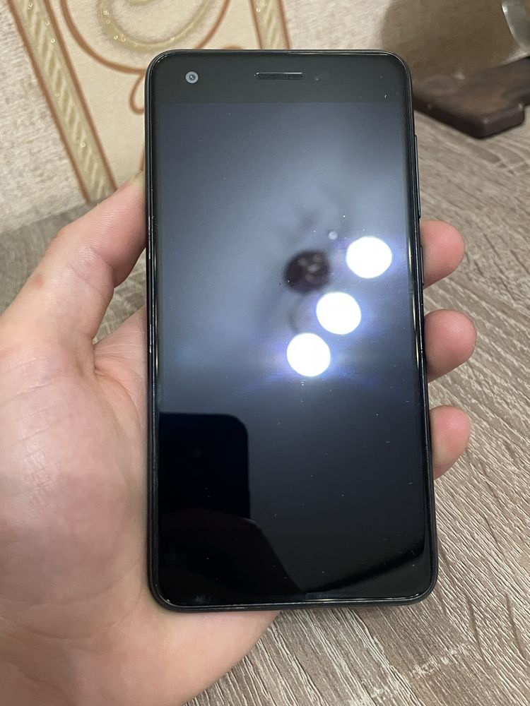 Смартфон ZTE BLADE A522 Black в гарному стані