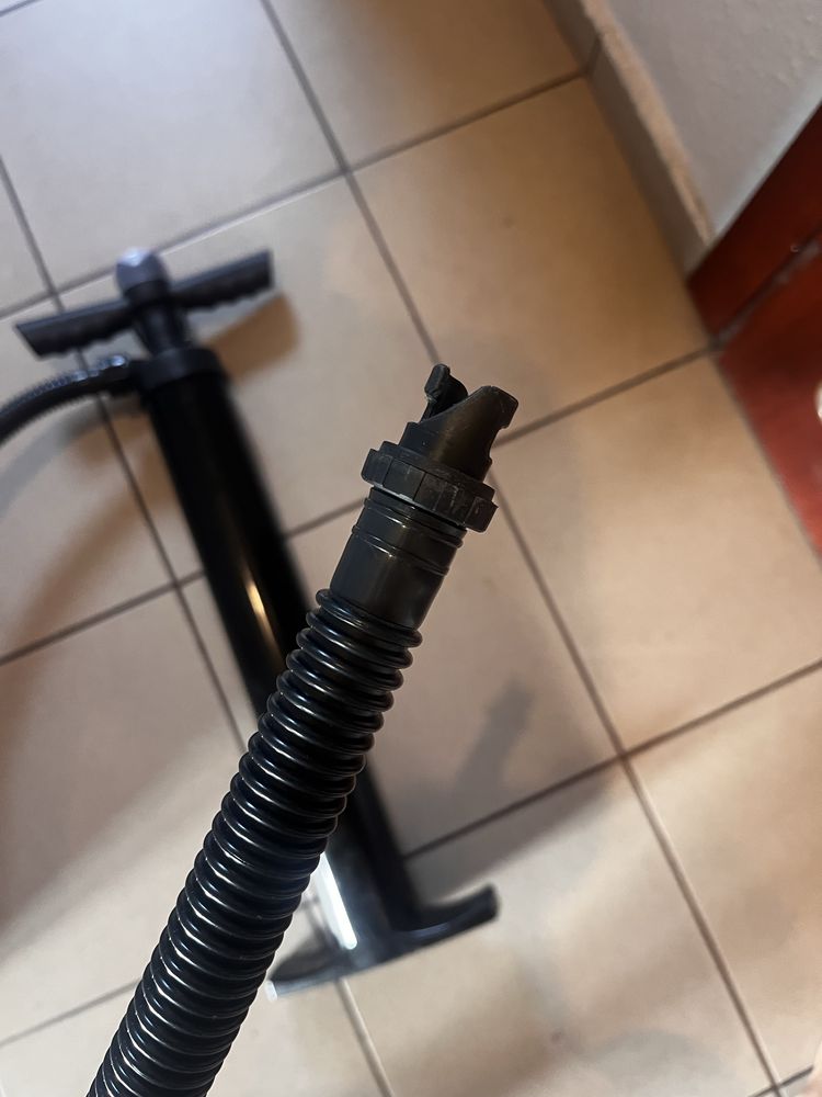Pompka ręczna do SUPa
