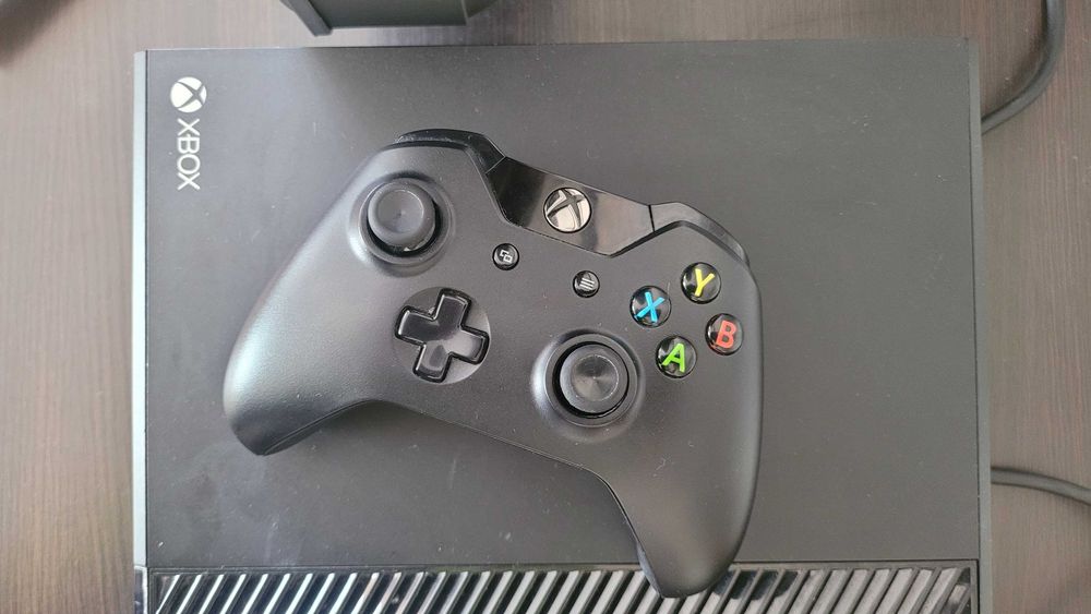 Ігрова приставка Microsoft Xbox One