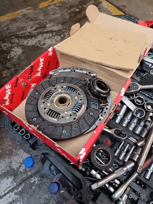 Vendo Embreagem Nova