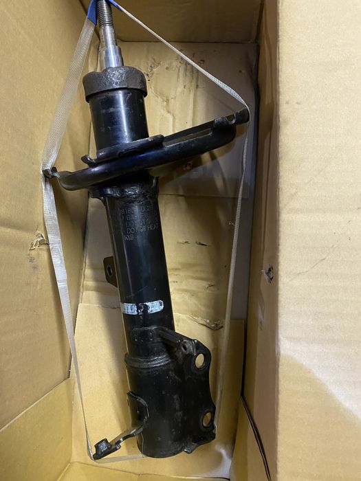 Амортизатор (задний) Lexus RX 03-08(L)