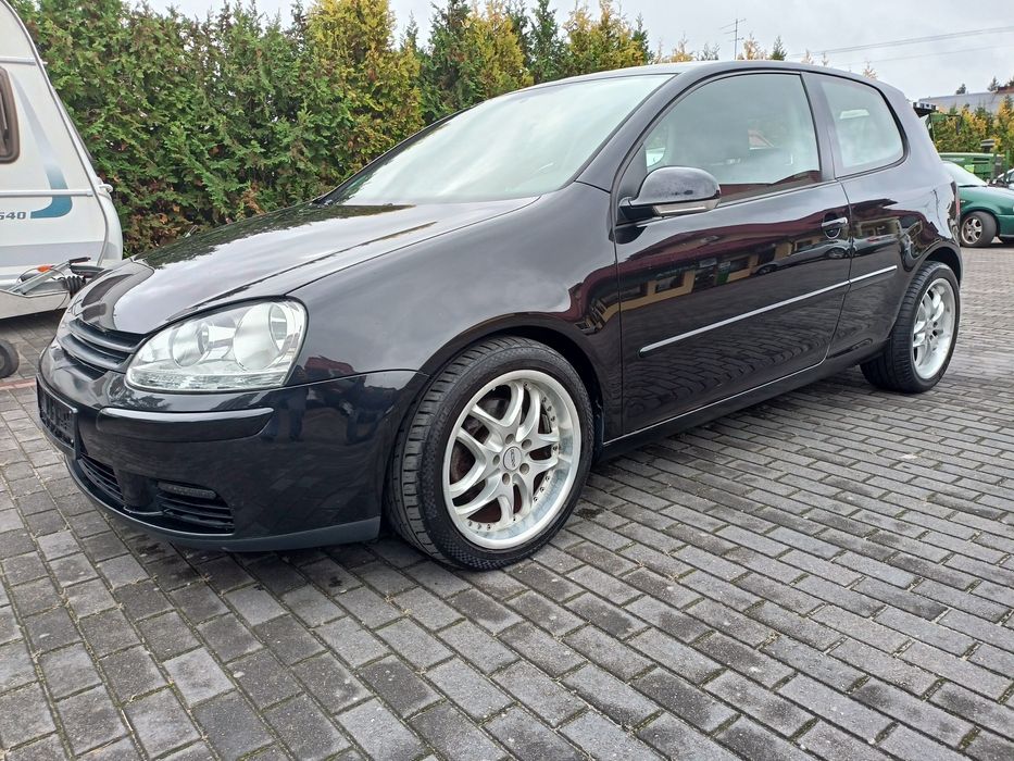 Volkswagen Golf V 1.9 TDI 105 KM – Klimatronik, Navi, Kamera cofania