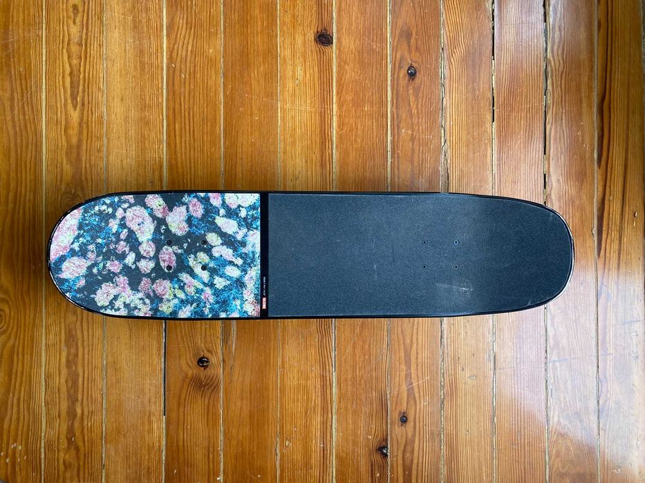 Globe skateboard 8.25' - Tensor - great condition / prancha de skate