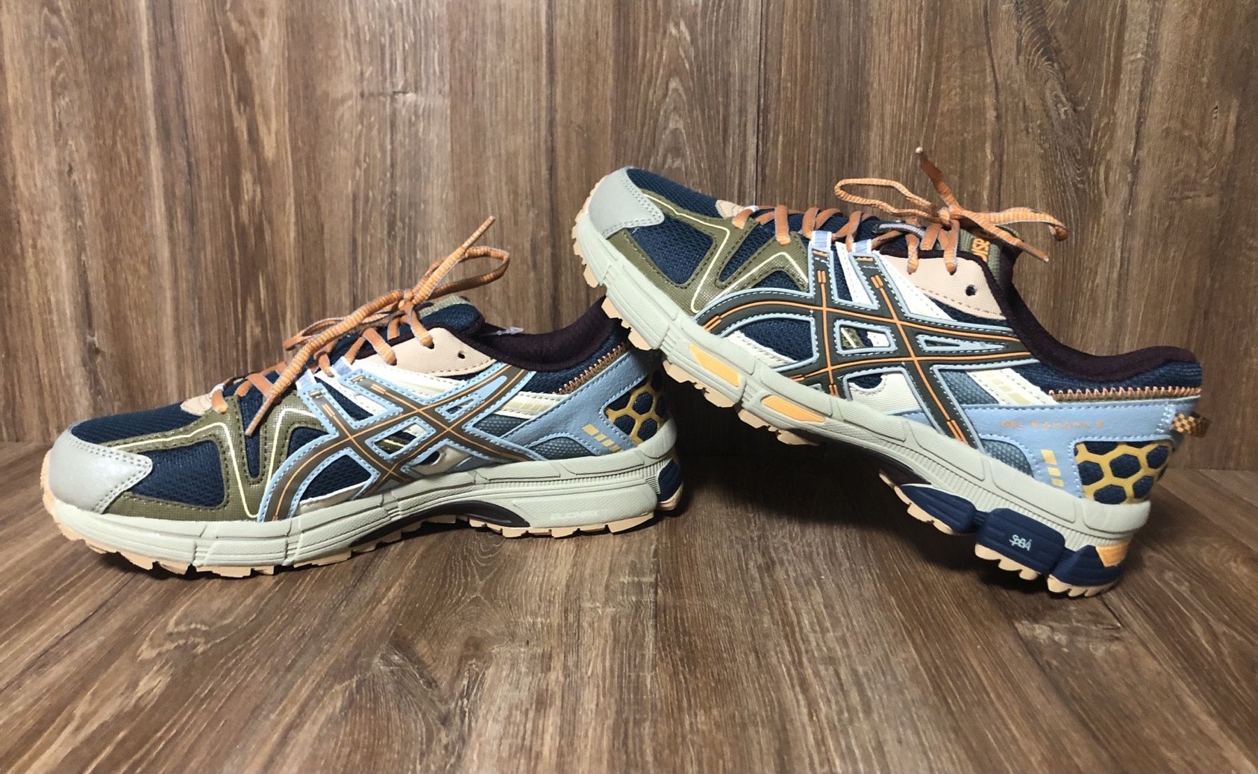 кросівки ASICS Gel Kahana 8