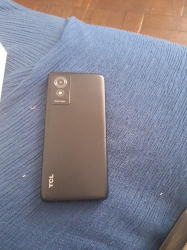 Telemóvel TCL 501
