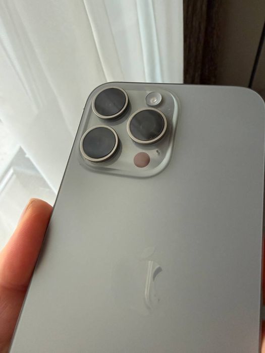 Iphone 15 pro max 256 gb 94% батарея