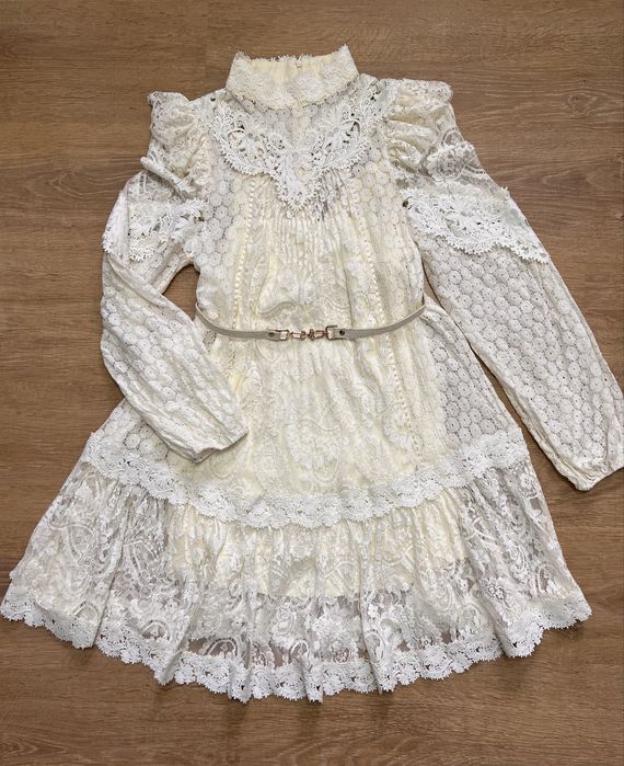 Мереживне святкове плаття на розпис хрестини