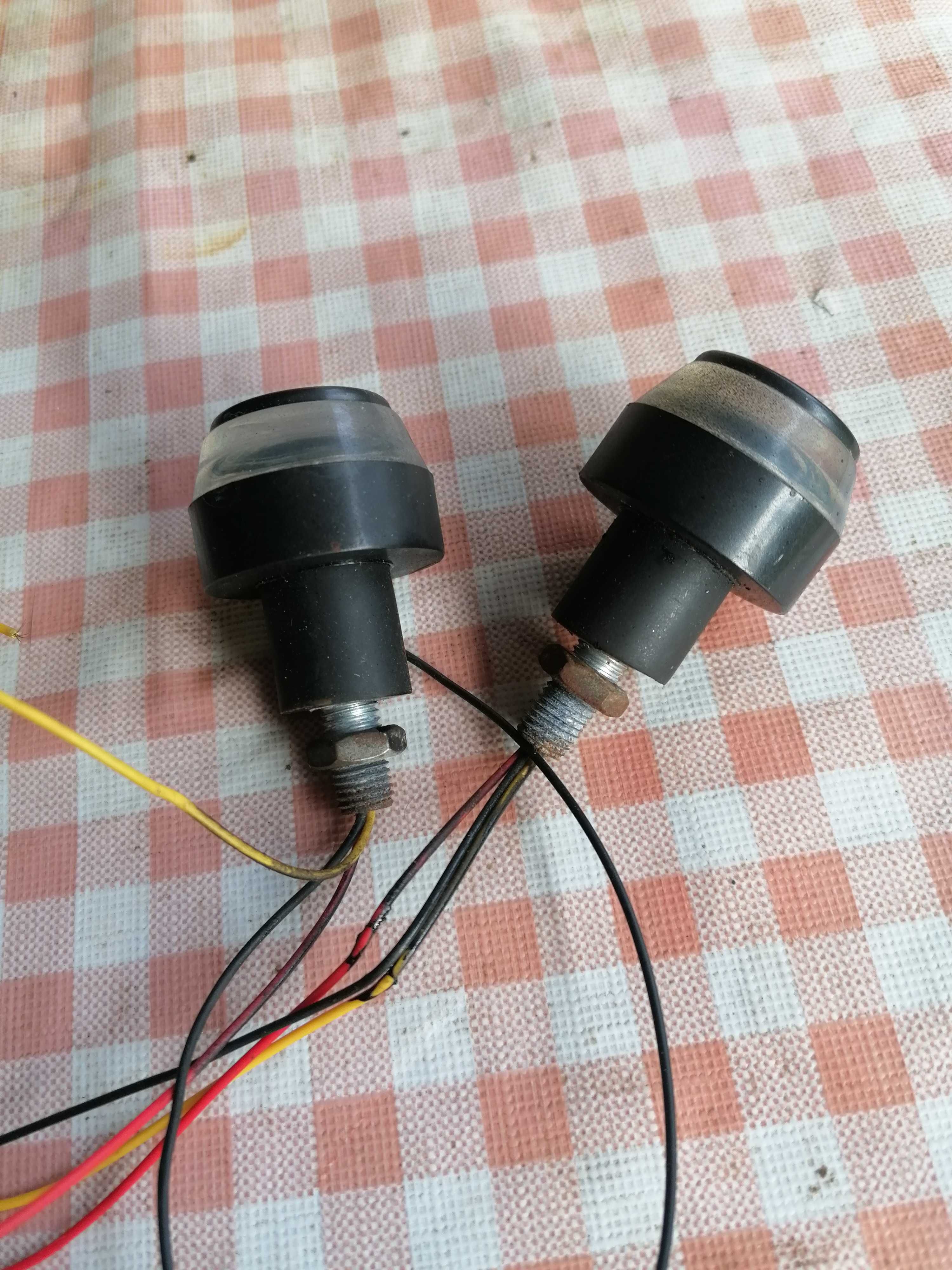 Piscas universais led