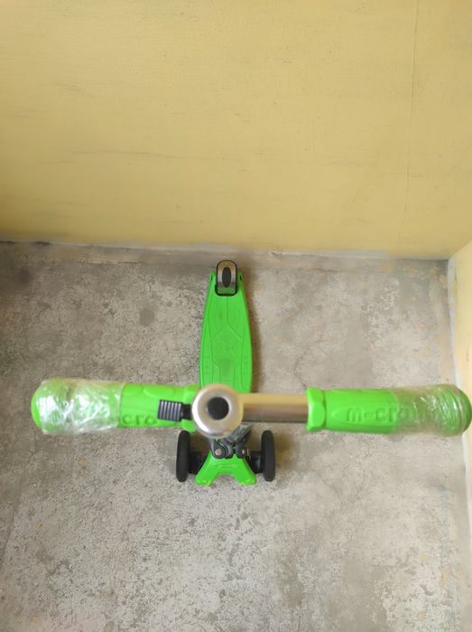 Самокат трьохколісний Micro Maxi