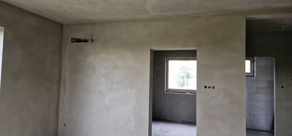 Tynki maszynowe POD MALOWANIE cement-wapno z włóknem szklanym i gipsow