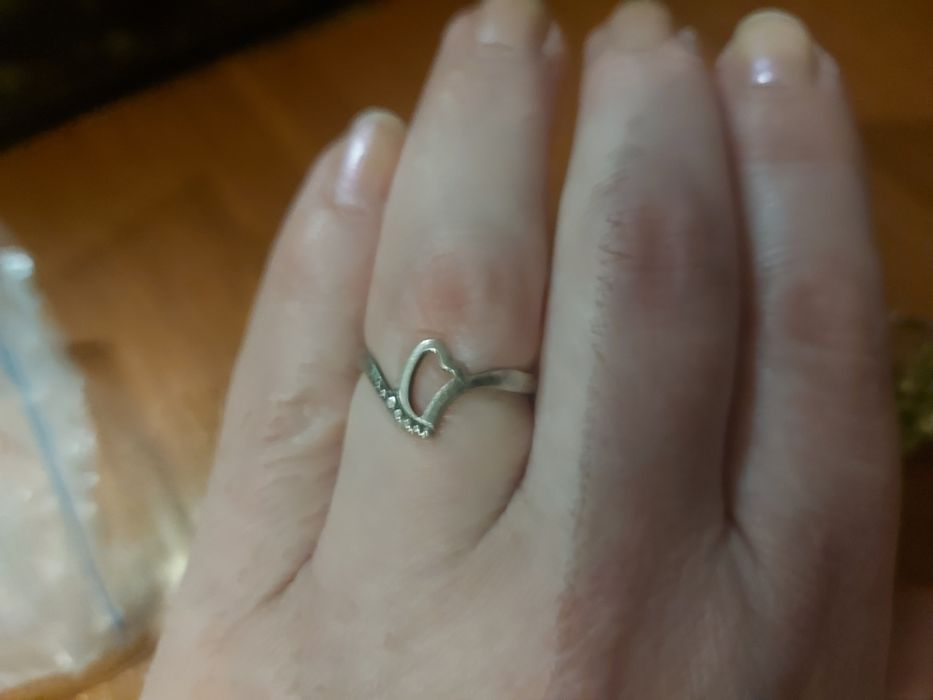 Продам ювелирные изделия из чистого серебра 925 пробы в отл.состоянии!