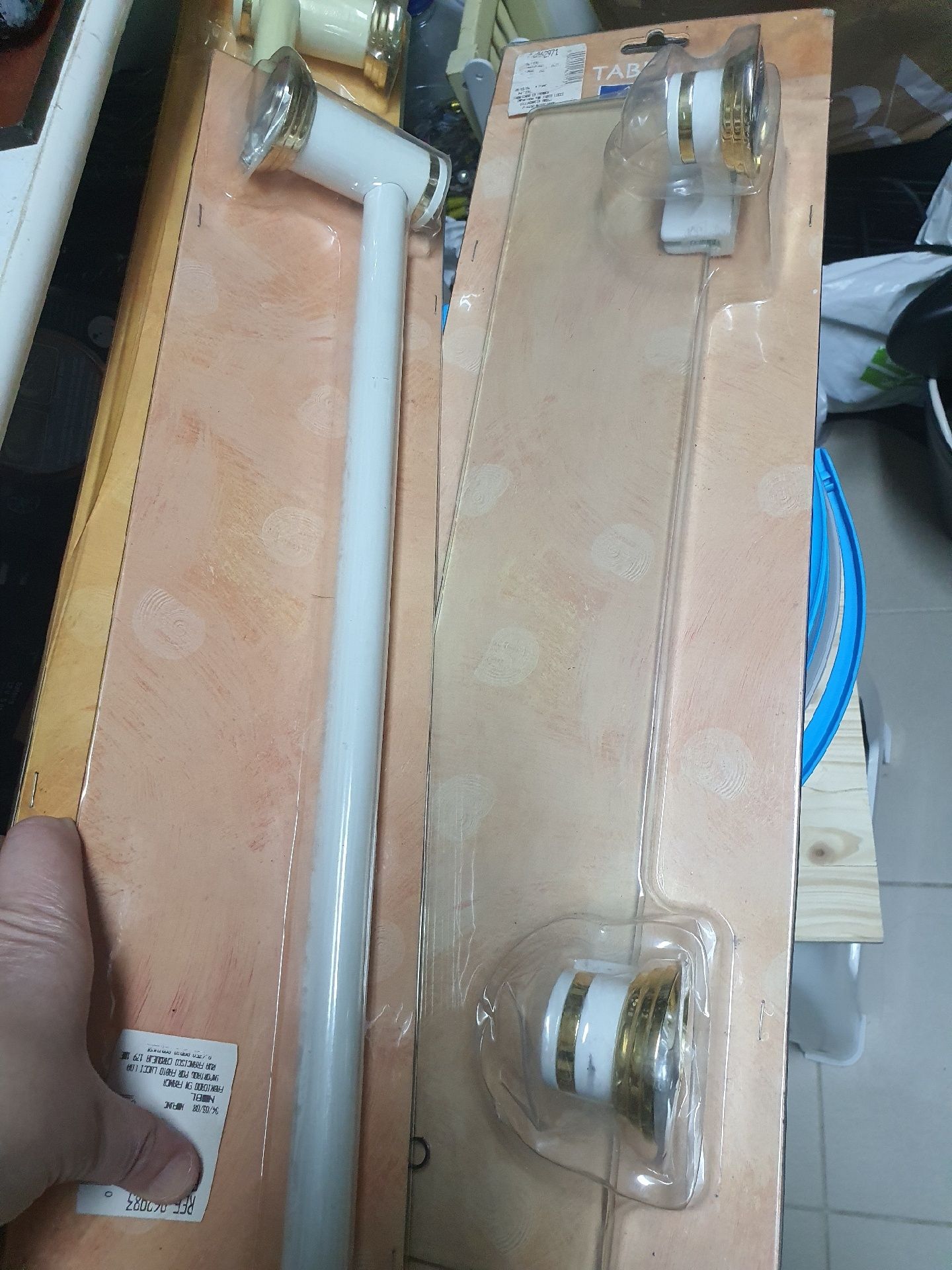 Vendo 3 acessórios novos de Casa de Banho na embalagem original