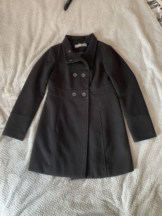 Czarny wiosenny  płaszcz damski