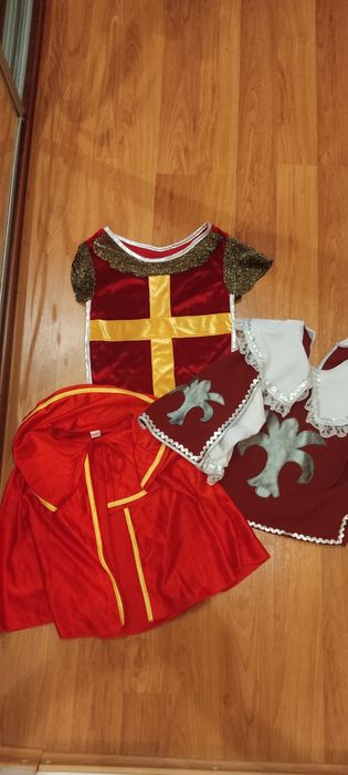 Костюм рицаря, Конзоли, 5 років