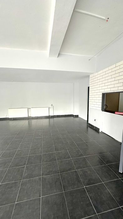 113 m2 duży lokal z witrynami handel gastronomia usługi Łódź Dąbrowa