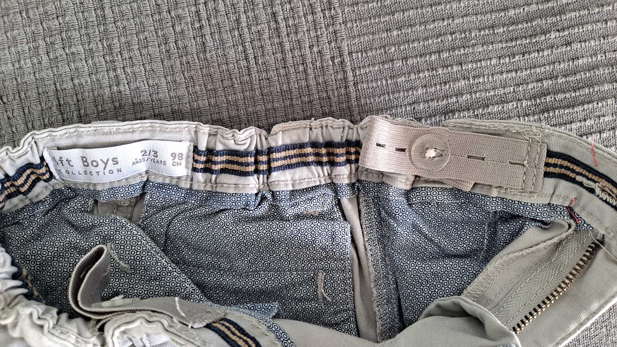 Calça chino cinzenta com bolso faca e elástico na cintura