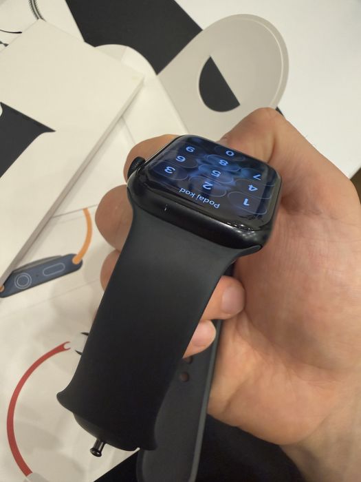 Apple Watch 8 45 mm GPS Midnight