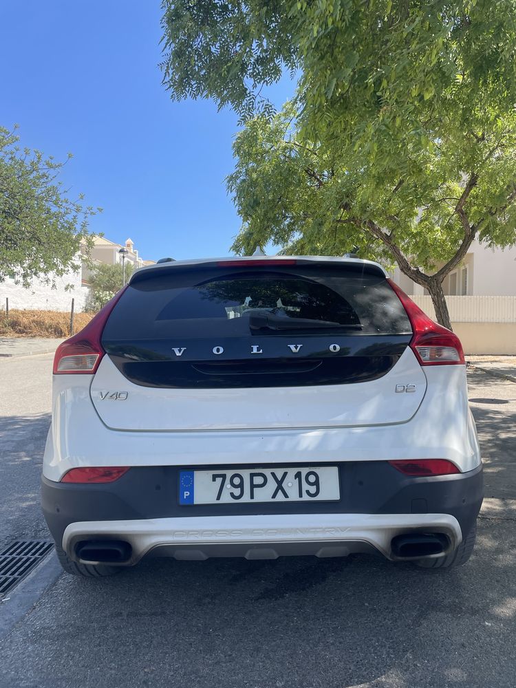 Volvo v40 cross country nacional automatico