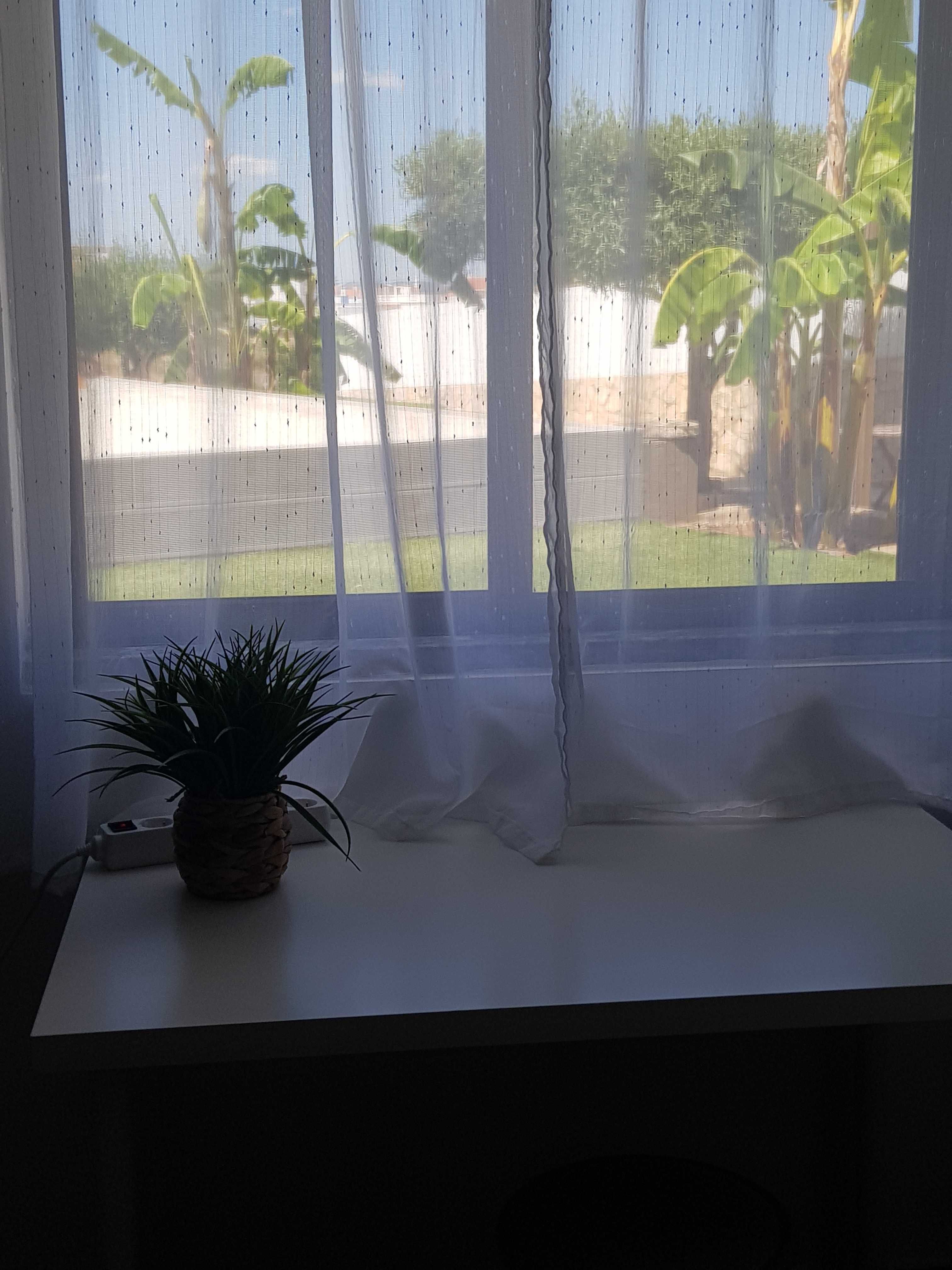 Outubro a Maio  2 quartos