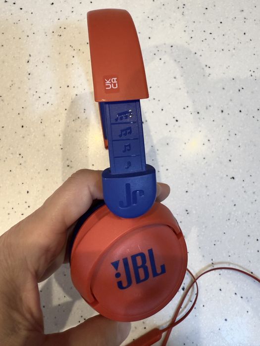 Słuchawki przewodowe JBL JR300 niebiesko-czerwone dla dziecka