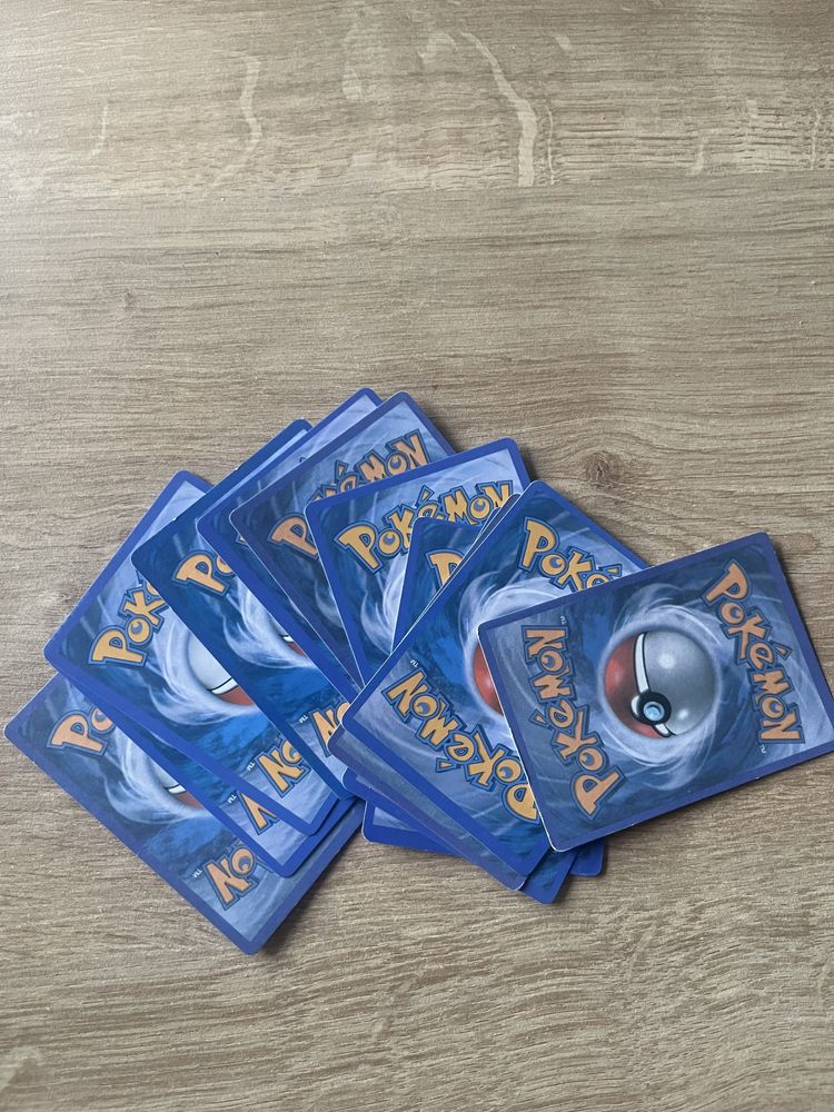 Karty pokemon.
