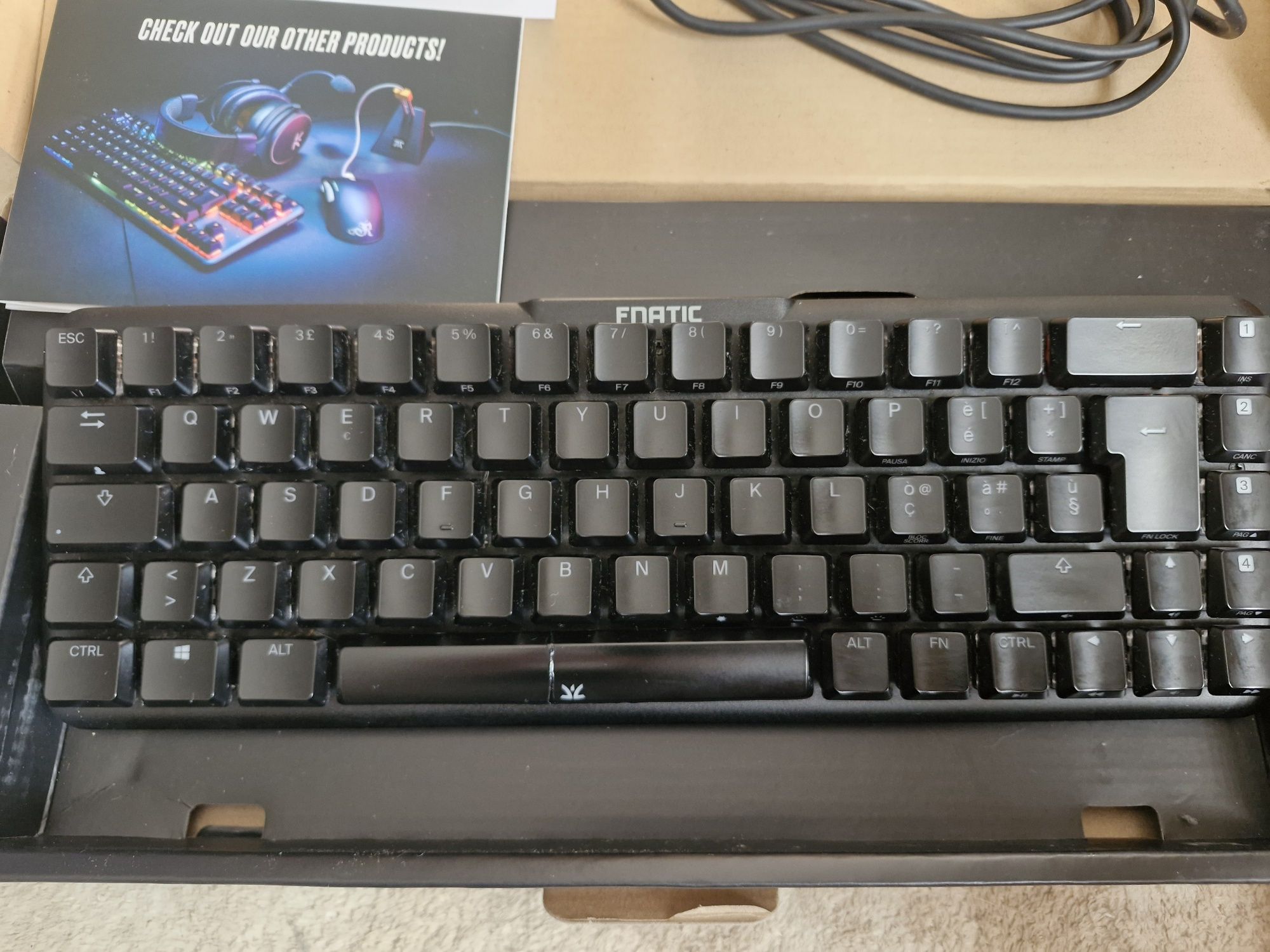 Klawiatura mechaniczna FNATIC STREAK65 Do gier RGB LED