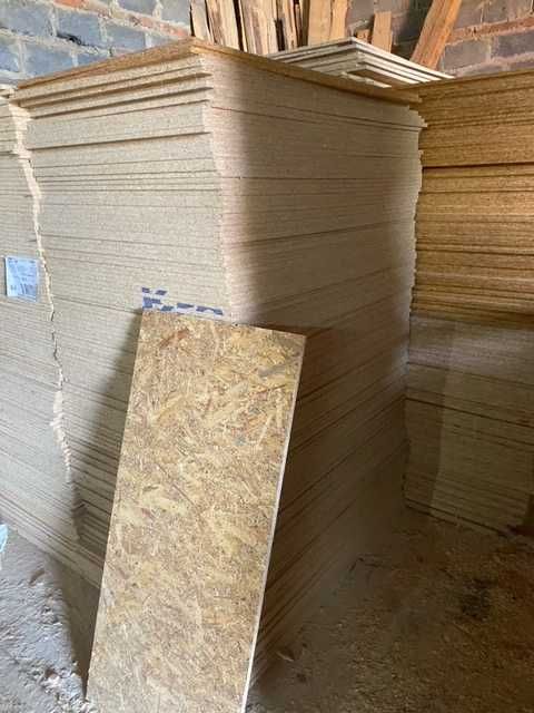 Sprzedam płytę OSB w wymiarze 87x125x15mm, 1600x47x15mm, 2500x47x15 mm