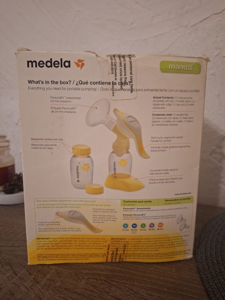 Молокоотсос Medela manual без бутылок