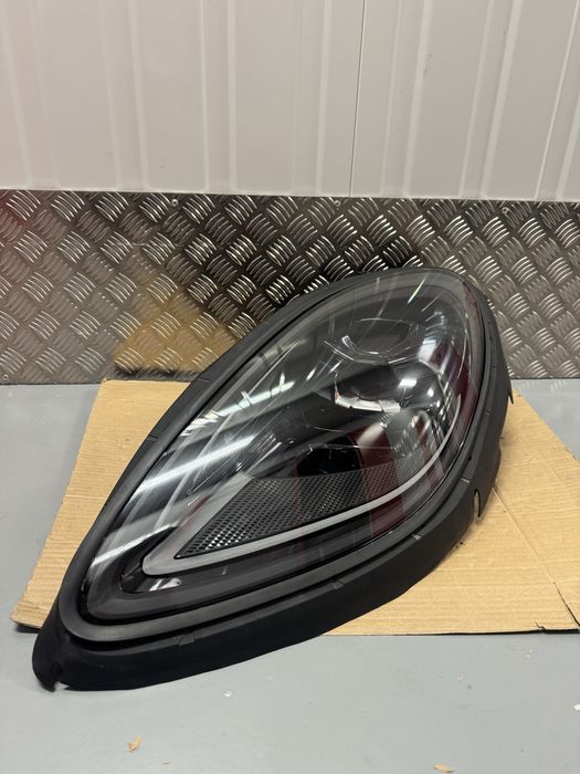 Lewa Lampa PORSCHE MACAN GTS 95B MATRIX Kompletna LIFT USA Reflektor