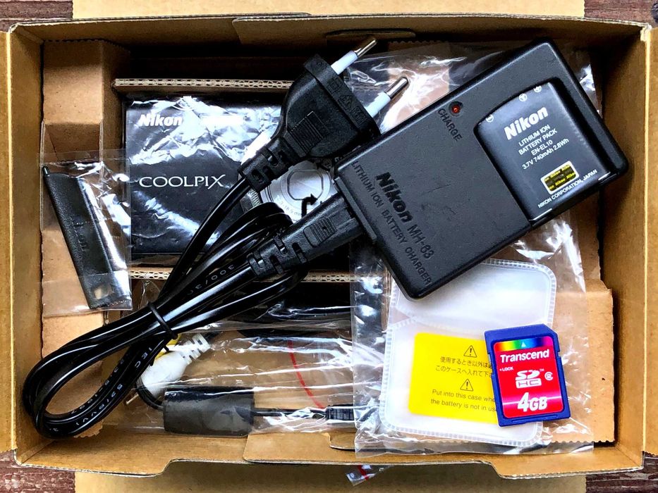 (2009 рік) Nikon Coolpix S230 ретро камера мильниця олдскул digicam