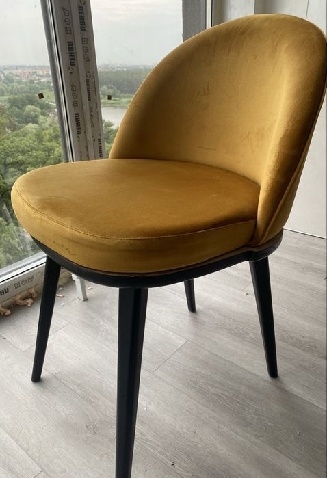 Стул дя кухни или гостинной