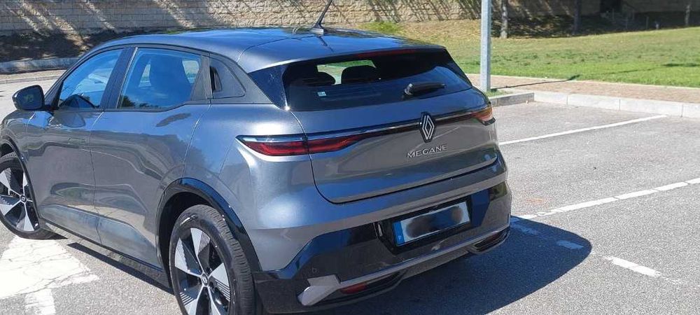 Renault Megane E-Tech EV60 (64kwh)