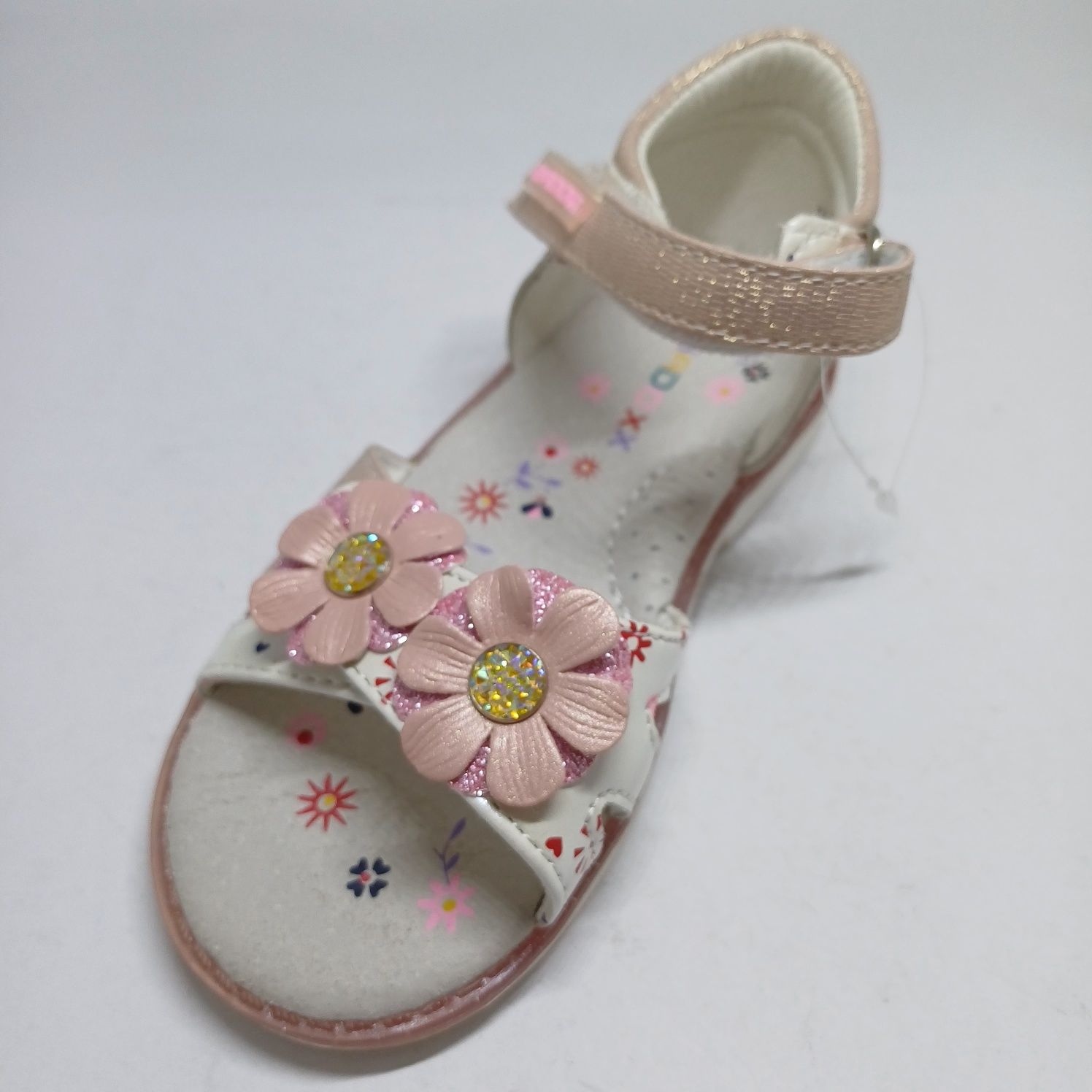 Nowe sandały roz 25 Wkładka skórzana profilowana 17 cm
