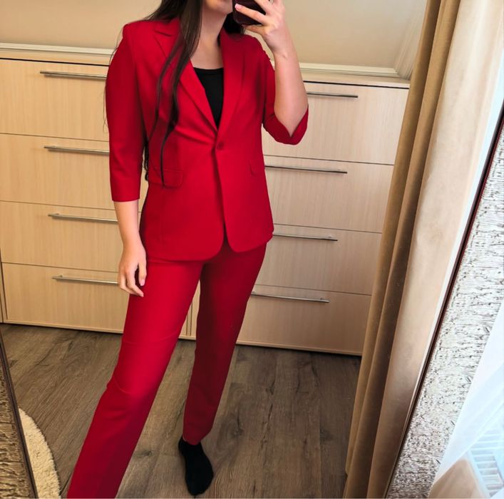 Костюм брючний піджак нарядний костюм червоний