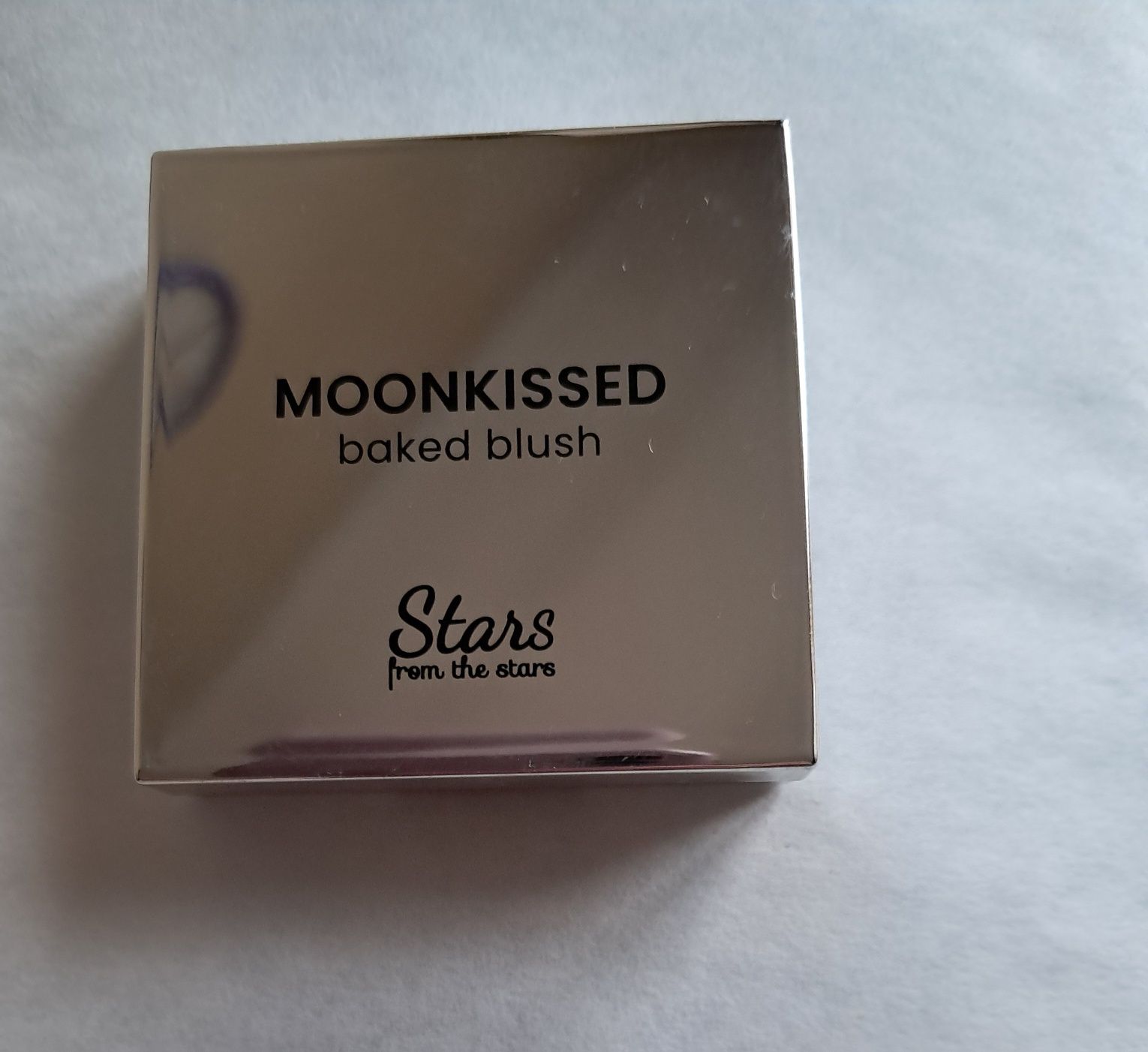 Róż Moonkissed 04 Coral  Stars From the stars i Pędzelek inglot i kosm