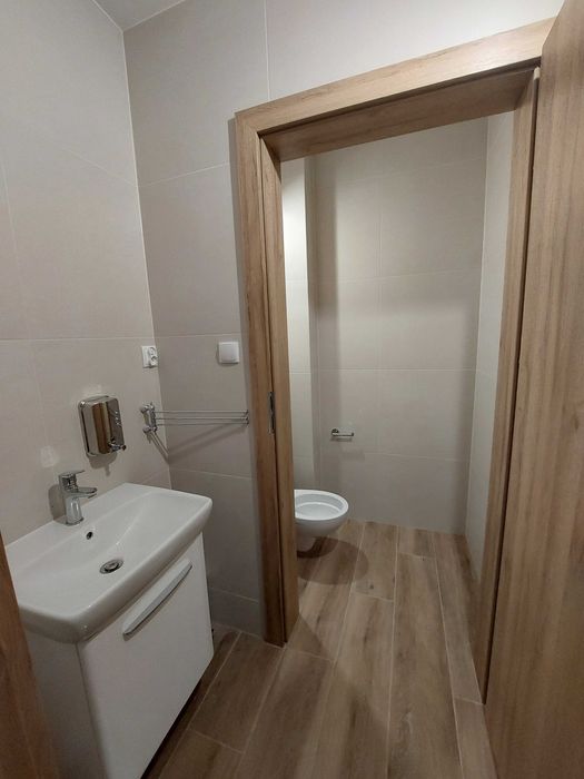 Biuro, lokal biurowy, usługowy, centrum, duży parking, lokalizacja