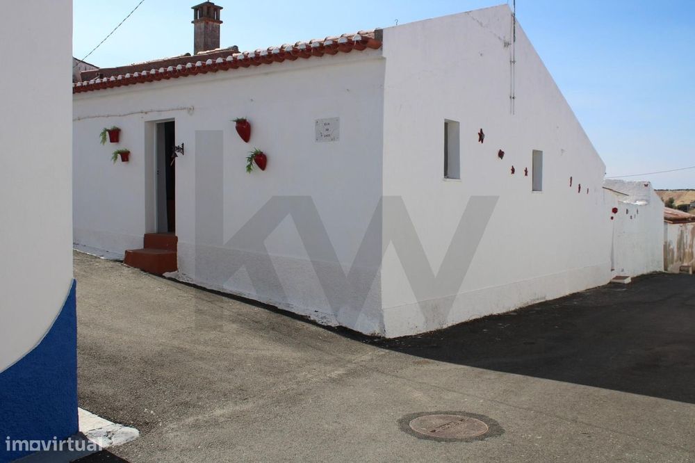 Casa de Aldeia T2 em Conceição-Ourique