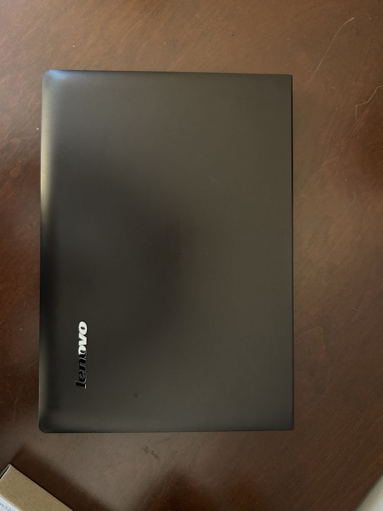 Tani Laptop Lenovo M30 14” cali- i5/8GB/Nowy SSD 512GB/bat.85%/Win11