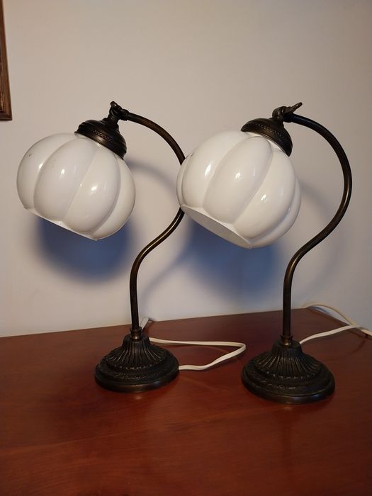 Par de candeeiros antigos